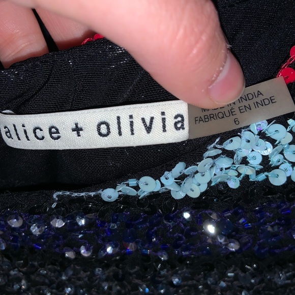 Alice & Olivia Kelli Sequin Striped Cropped Top - Picture 13 of 15